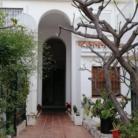 Beautiful Apartment In La Carihuela, Torremolinos Eksteriør bilde