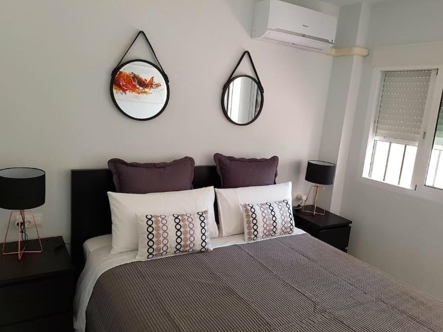 Beautiful Apartment In La Carihuela, Torremolinos Eksteriør bilde