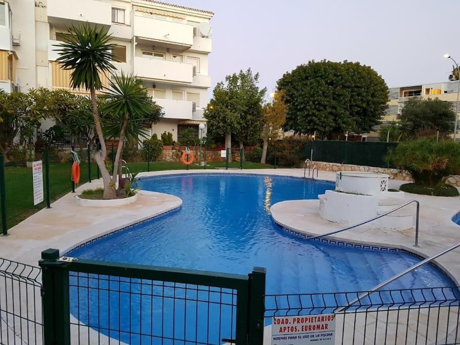 Beautiful Apartment In La Carihuela, Torremolinos Eksteriør bilde