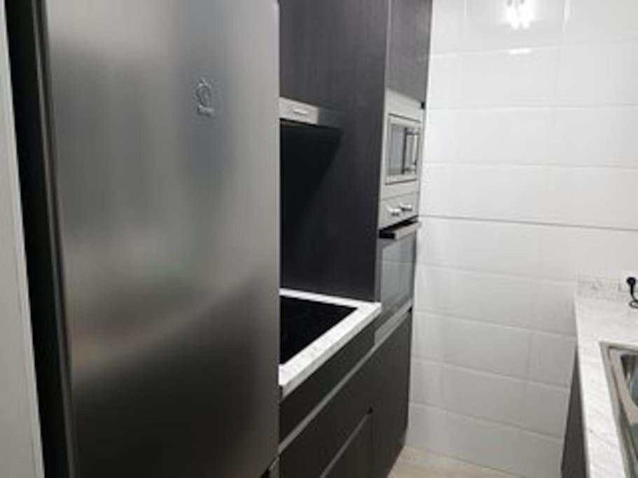 Beautiful Apartment In La Carihuela, Torremolinos Eksteriør bilde